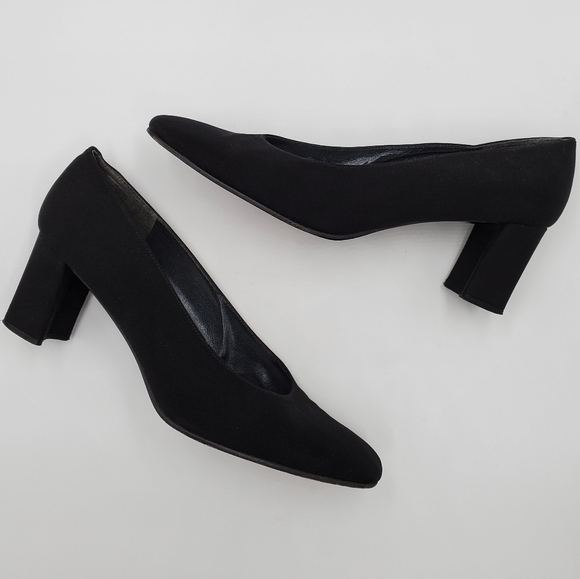 Stuart Weitzman Black Fabric Pumps - Picture 8 of 15